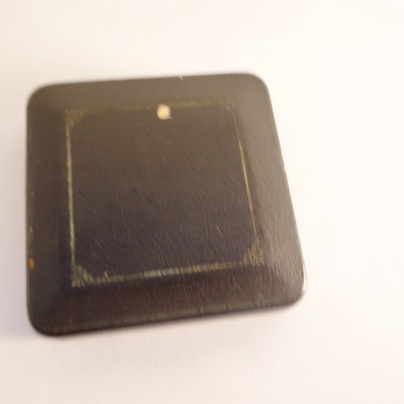 Art Deco Tuxedo Cufflinks and Studs - Picture 2 of 2